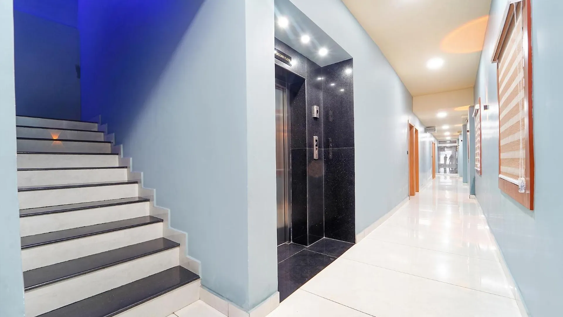 *** Hotel Fabhotel Q One Plaza Kochi India