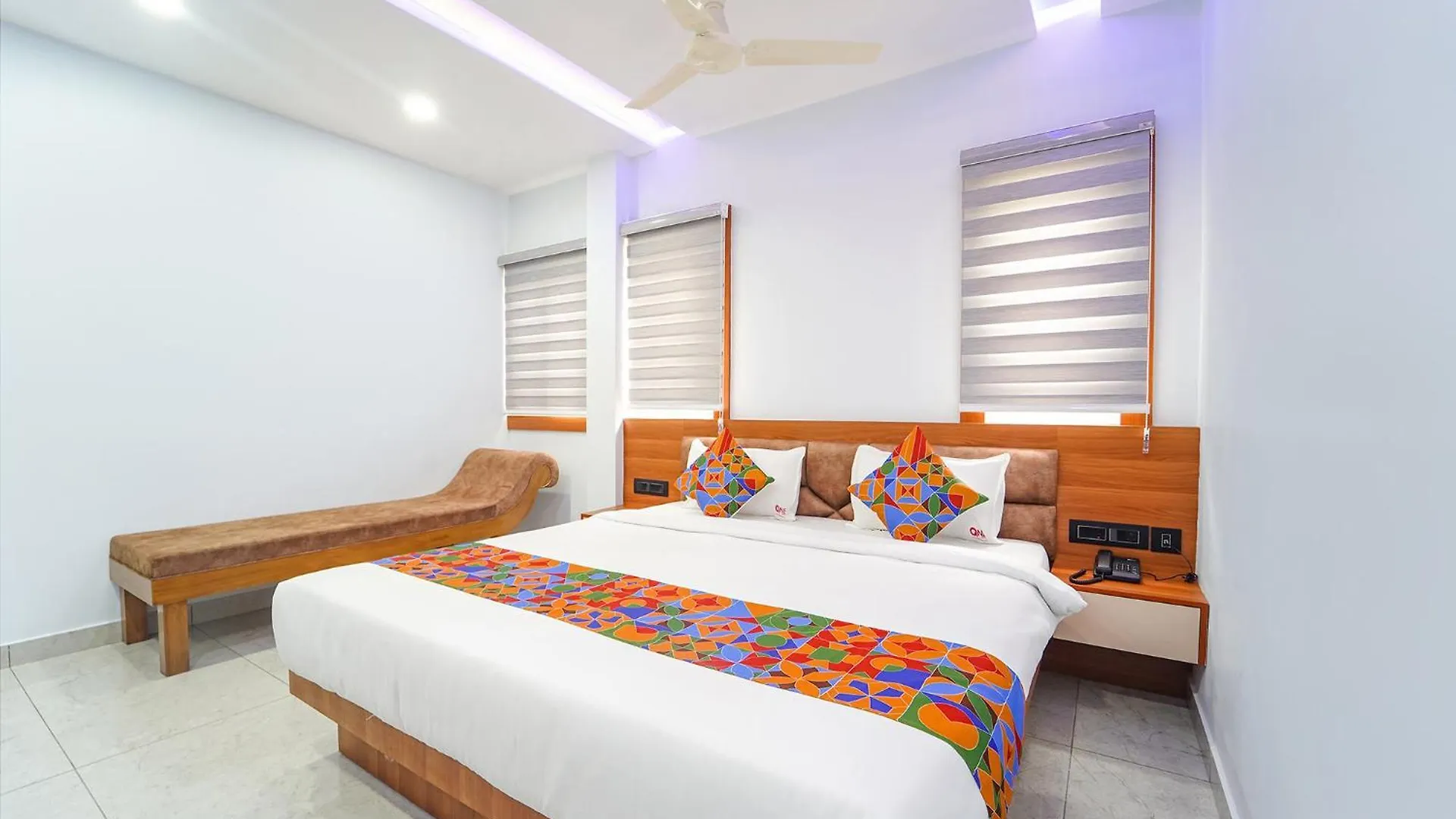 Fabhotel Q One Plaza Kochi 3*,